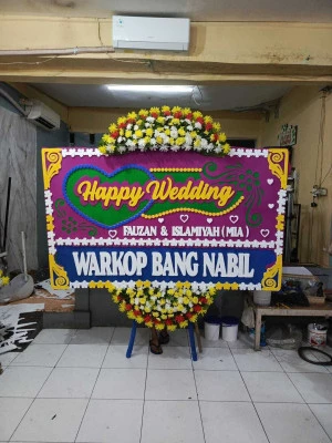 Papan Bunga di Ciracas